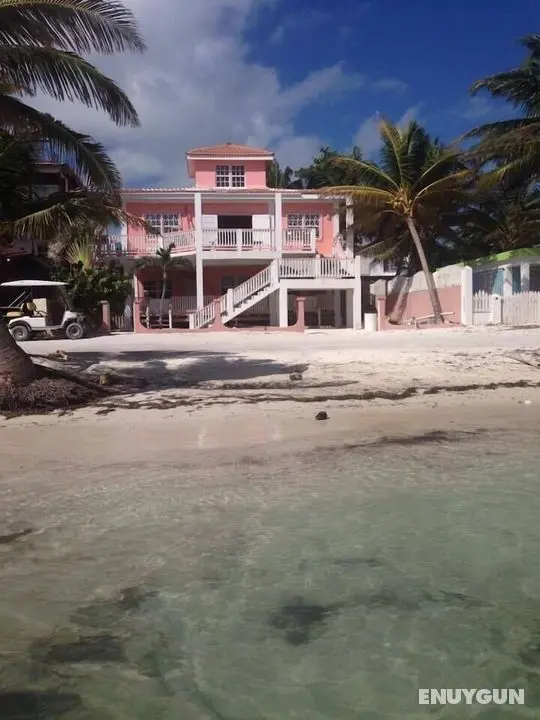 Chai's Beach House - Öne Çıkan Resim