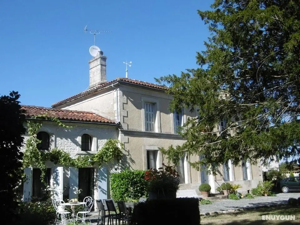 Chambre d'hôtes Les 2 Madeleine - Dış Mekan