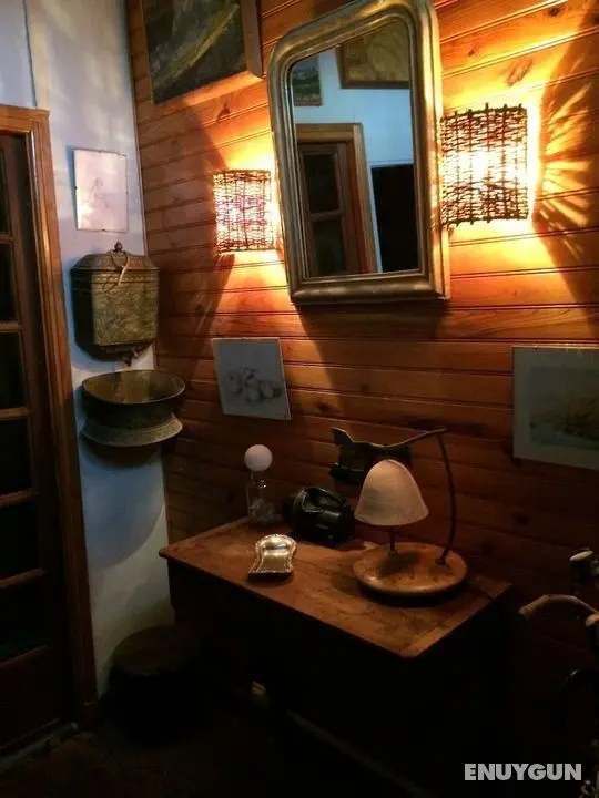 Chambres d'Hotes Chaumeil - Lobi