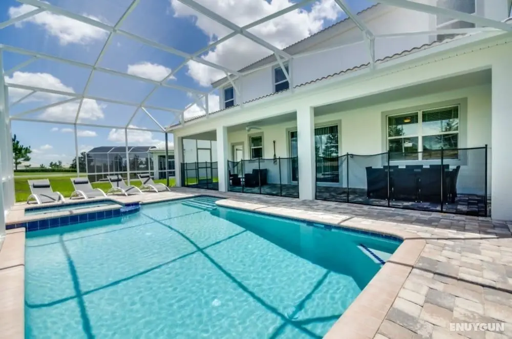 Champions Gate 8 Bedroom Resort Villa 9040sd - Oda
