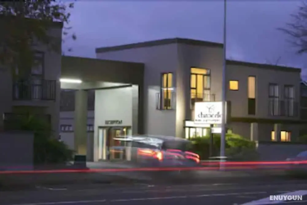Chancellor Motor Lodge & Conference Centre - Dış Mekan