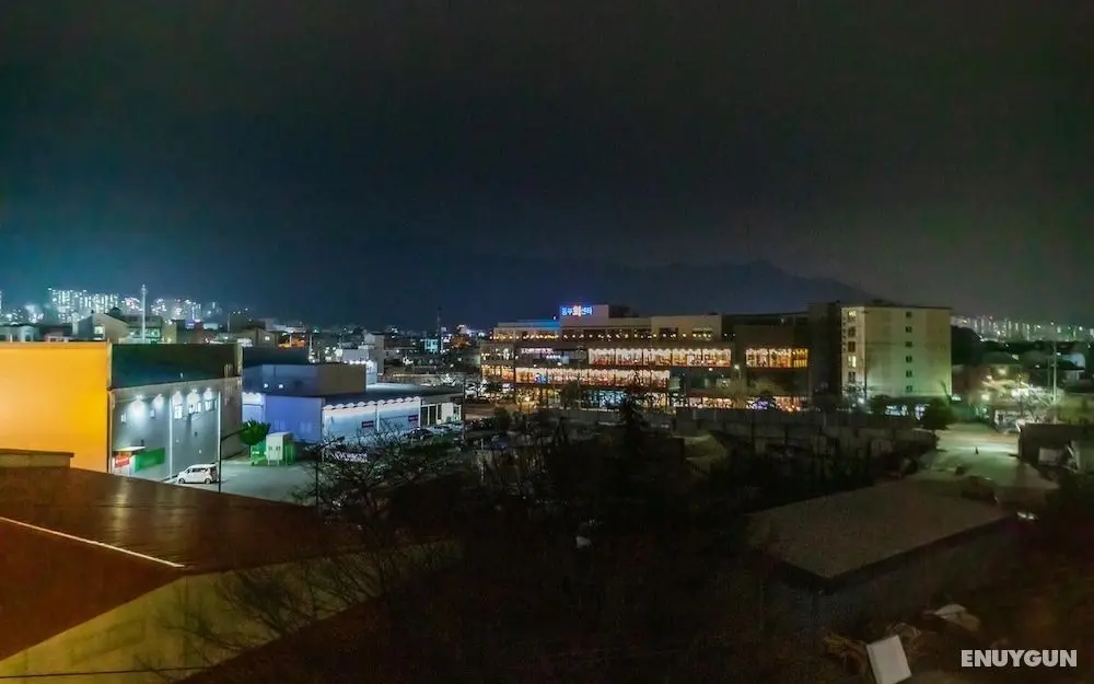 Changwon Jinhae Hotel Lrui - Oda