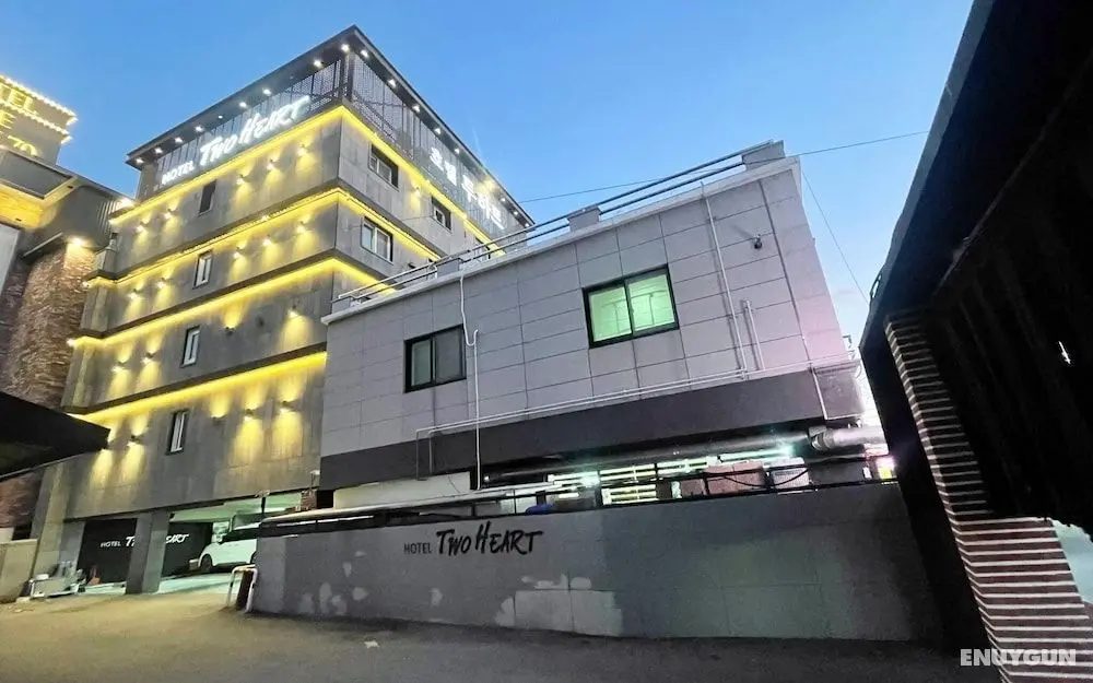 Changwon Jinhae Hotel Two Heart - Dış Mekan