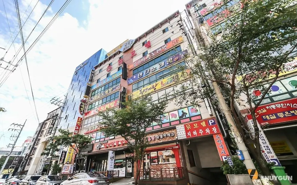 Changwon Jinhae Yongwon Mu - Dış Mekan