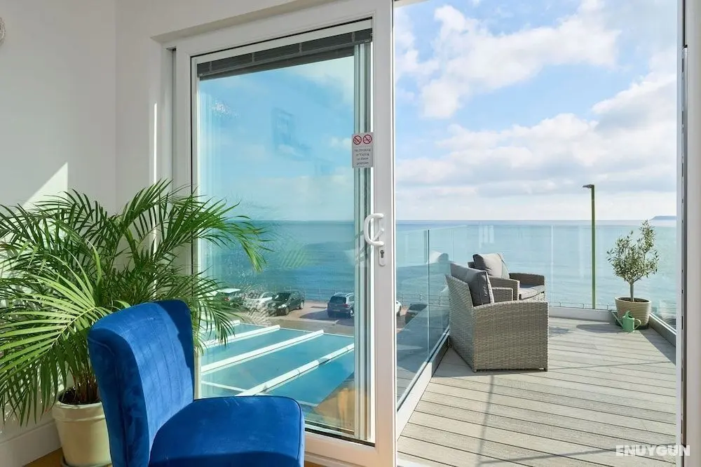 Channel View Hotel - Öne Çıkan Resim