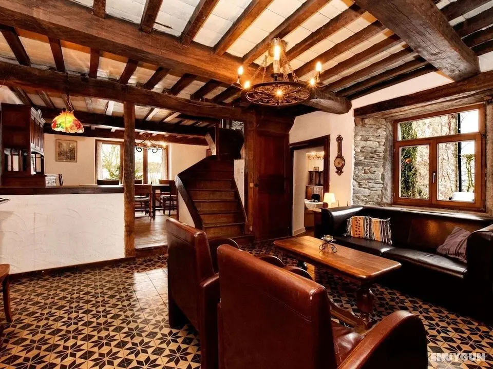 Characteristic Arden Farmhouse With Valley Views - Öne Çıkan Resim