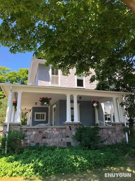 Charlevoix House - Öne Çıkan Resim