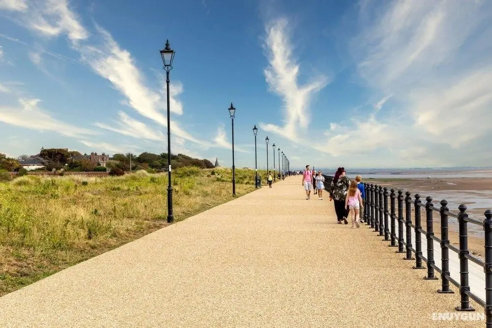 Charming 1-bed Apartment in Lytham Saint Annes - İç Mekan