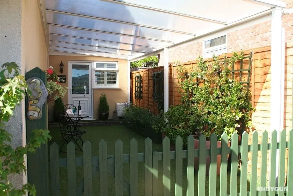 Charming 1-bed Studio Cottage in Winscombe - Öne Çıkan Resim