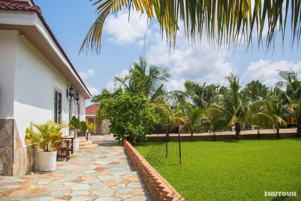 Charming 13-bed Lodge in Kumasi - Ashanti - Öne Çıkan Resim