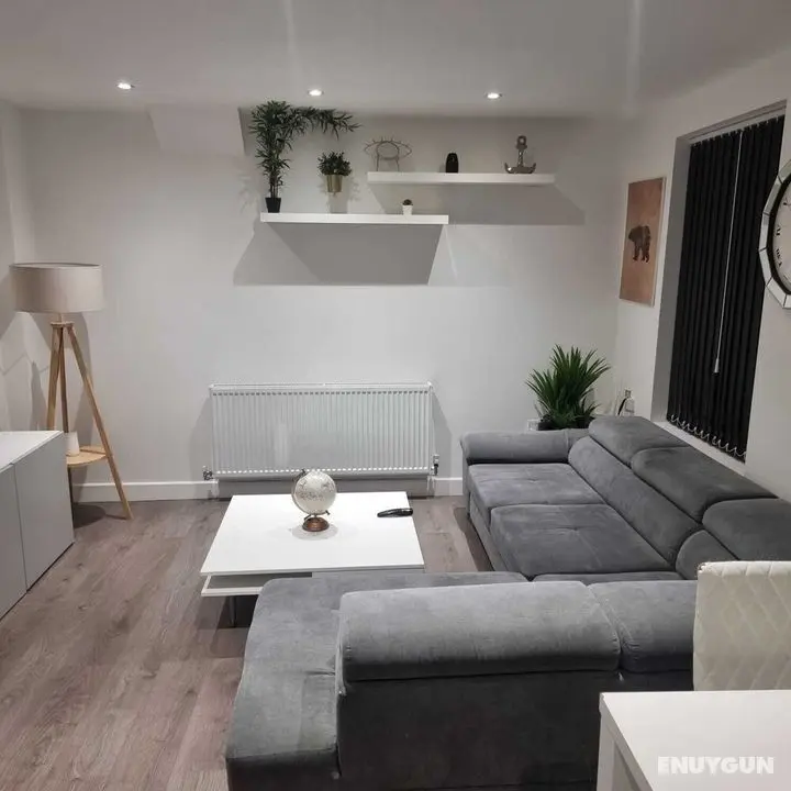 Charming 4-bed House in Enfield North London - Öne Çıkan Resim
