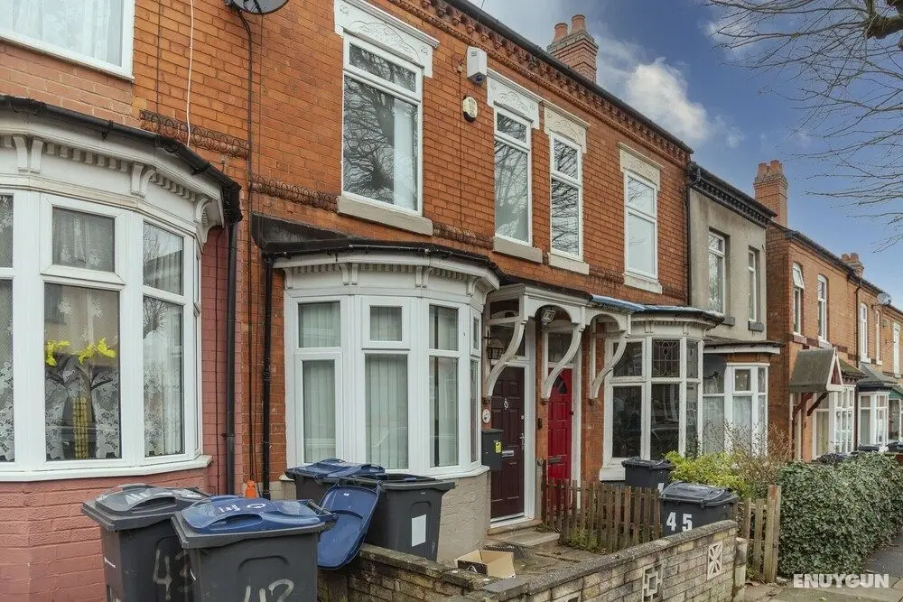 Charming 5-bed House in Birmingham - Dış Mekanlar