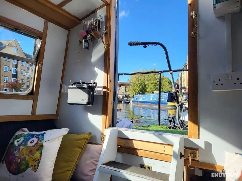 Charming Baby Narrowboat Apsley Marina - Öne Çıkan Resim