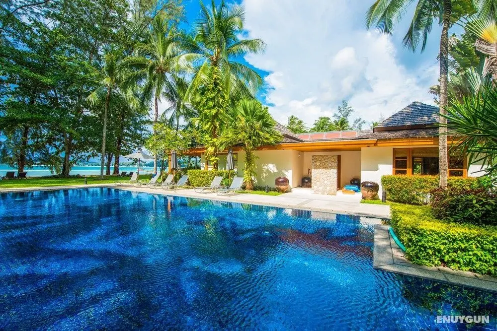 Charming Beachfront Villa on Bangtao - Öne Çıkan Resim