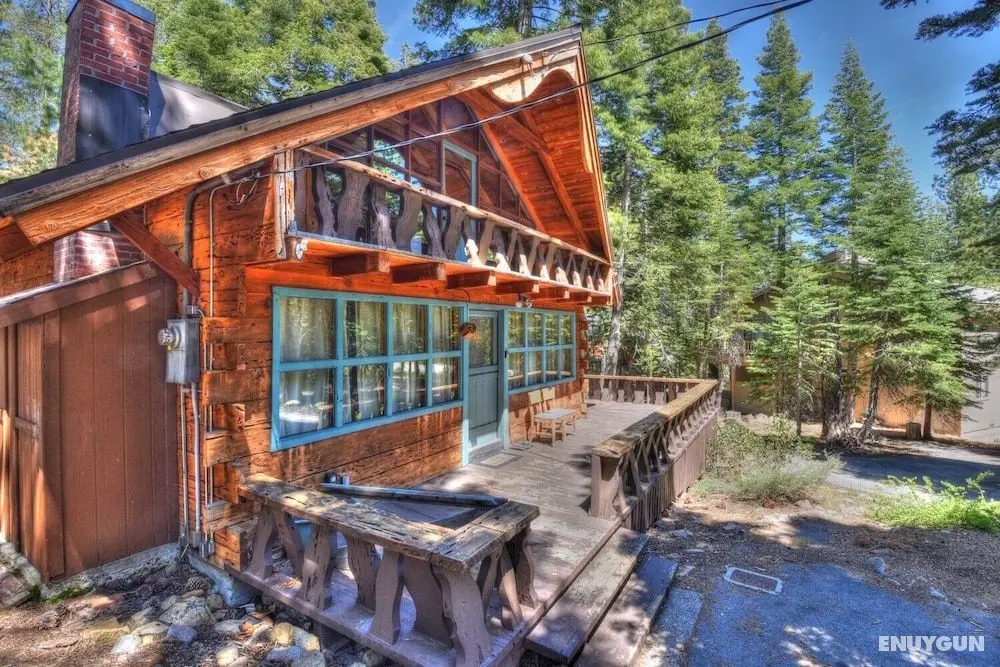 Charming Cascade Chalet - Öne Çıkan Resim