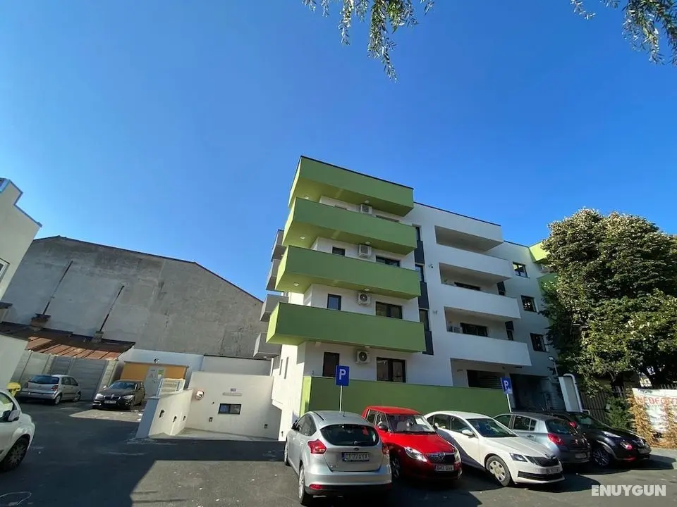 Charming flat with garden - Dış Mekan