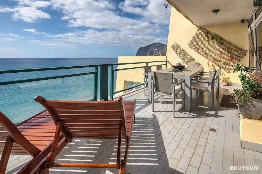 Charming Paint House Apartment in Pestana - Öne Çıkan Resim