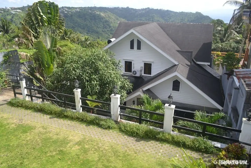 Chateau Beatrice Bed & Breakfast - Dış Mekan