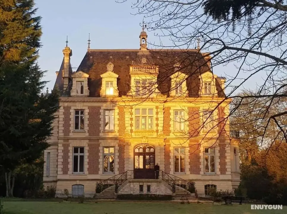 Chateau de Hieville - Öne Çıkan Resim