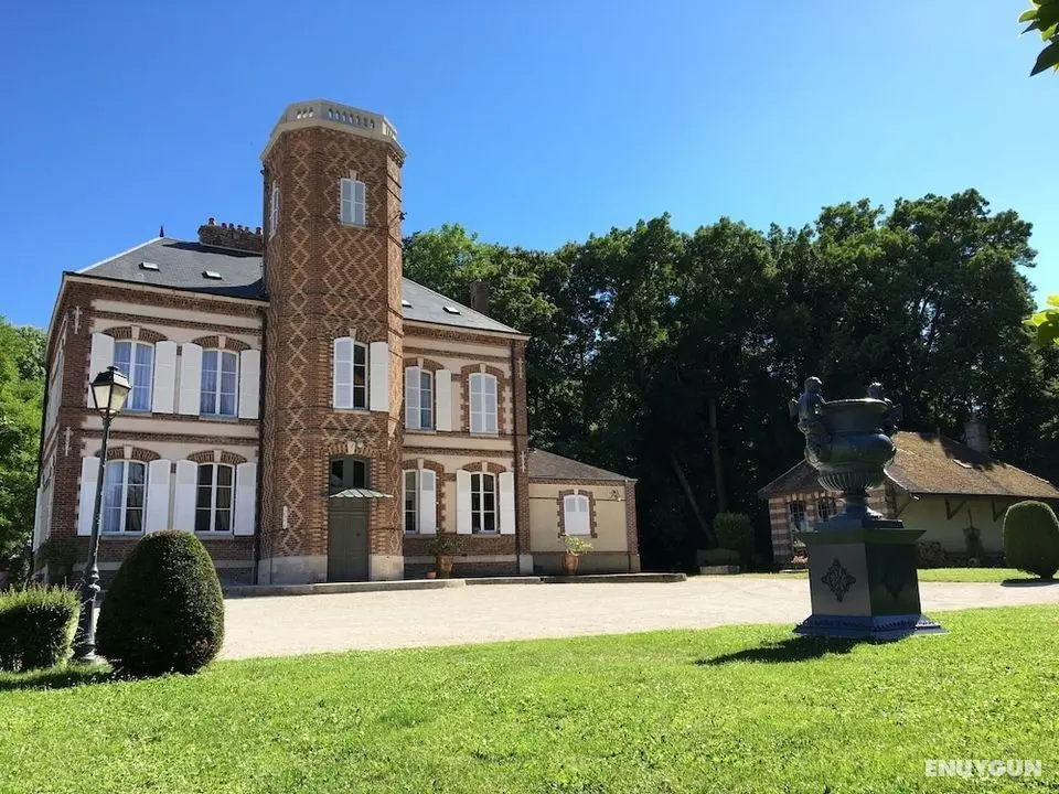 Château de Montabert - Öne Çıkan Resim