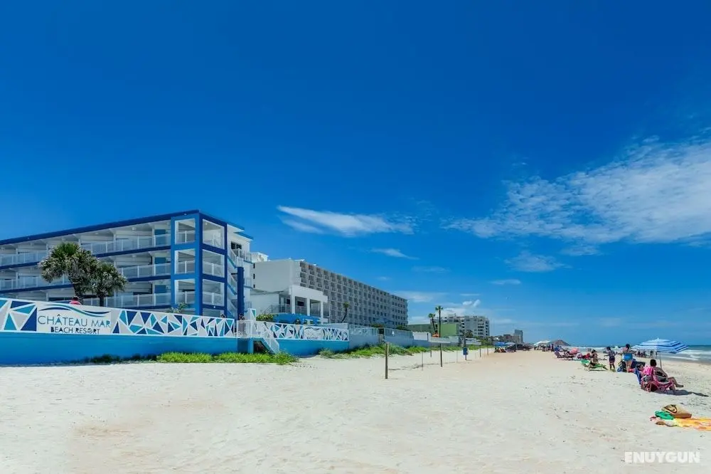 Chateau Mar Beach Resort - Plaj