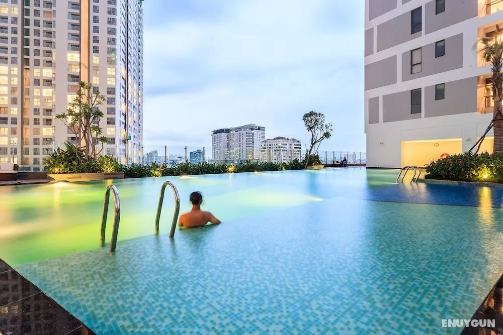 Chau Apartments - Havuz