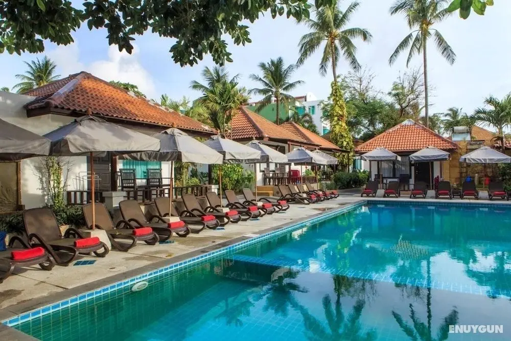 Chaweng Budget Hotel - Havuz