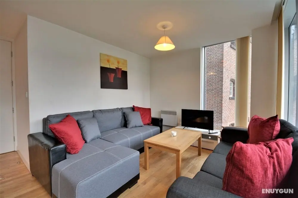 Cheapside by Top House - Öne Çıkan Resim