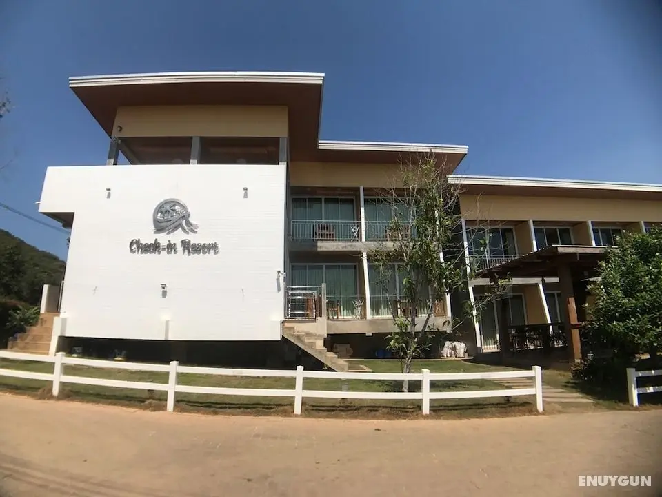 Check-in Resort Koh Larn - Öne Çıkan Resim