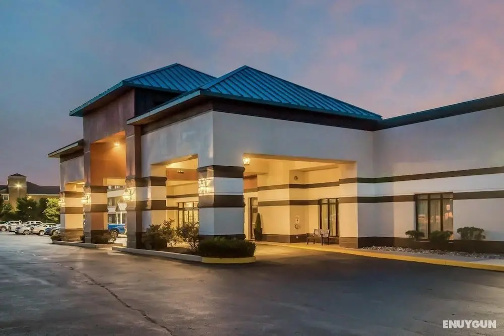 Chester Hotel & Conference Center - Dış Mekan