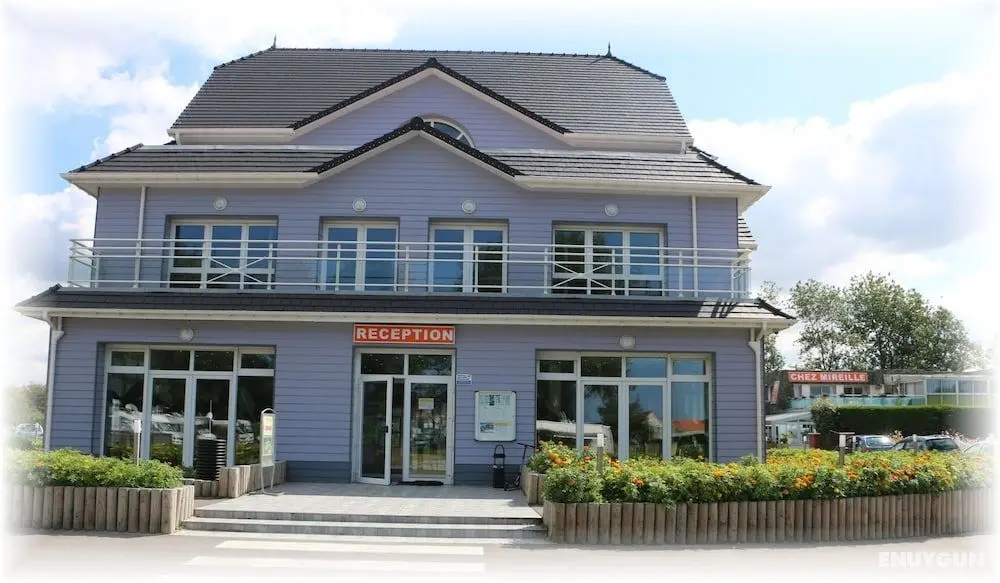 Chez Mireille Reingam Park - Öne Çıkan Resim