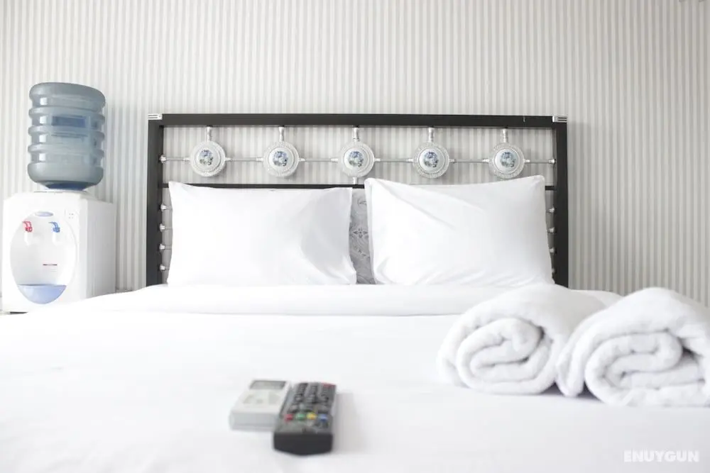 Chic and Comfy Studio Room at Mekarwangi Square Apartment Cibaduyut - Öne Çıkan Resim