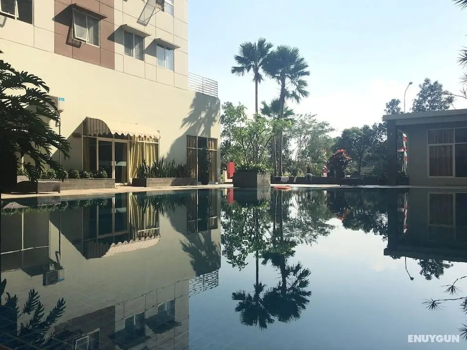 Chic and Cozy 2BR Apartment at Pinewood Jatinangor near JATOS - Dış Mekan
