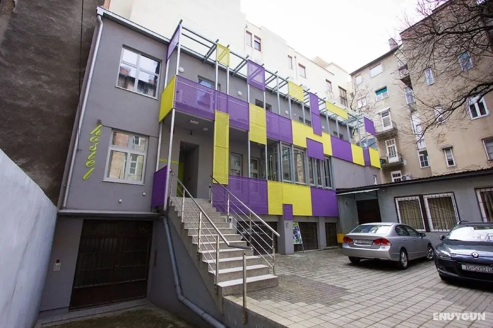 Chic Hostel - Dış Mekan