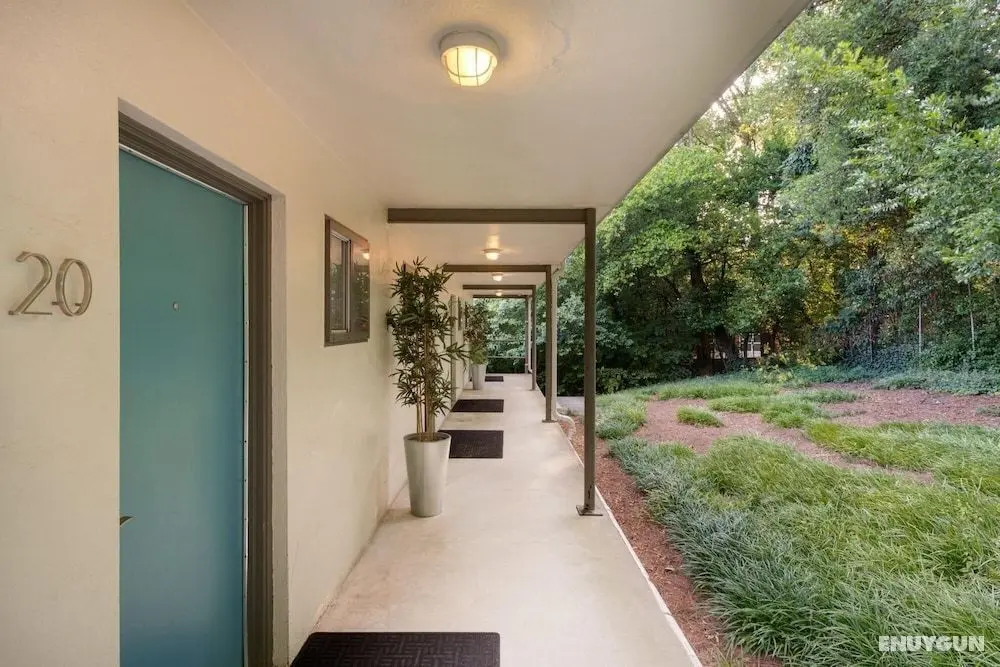Chic Premium Studio Apartment A - Includes Weekly Cleanings w Linen Change - Oda