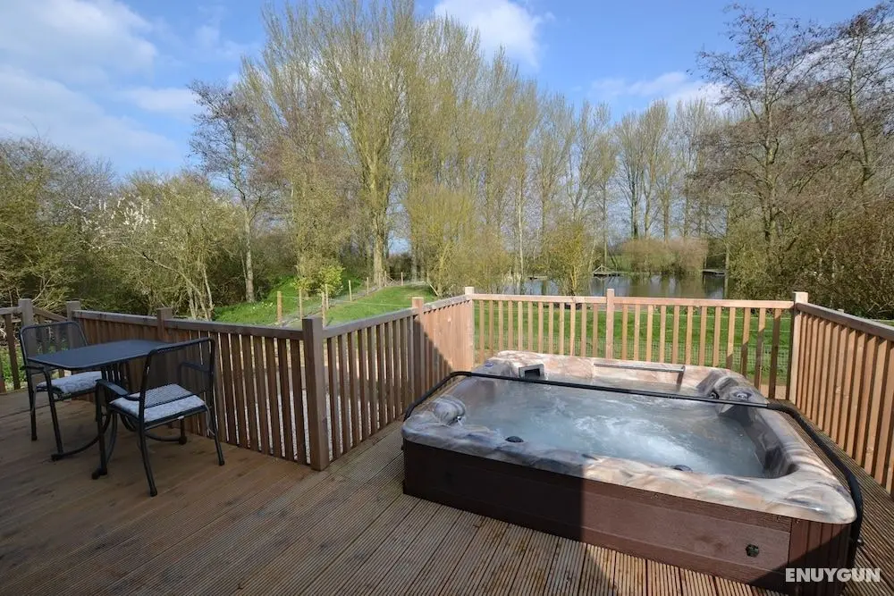 The Chiltern Lodges at Upper Farm Henton - Oda Manzaraları