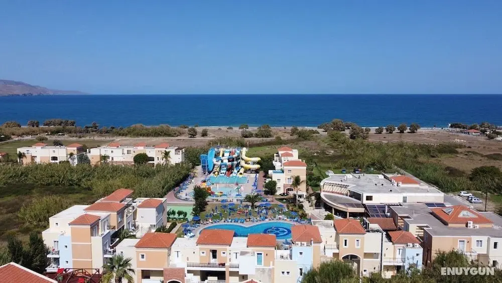 Chrispy Waterpark Resort - Öne Çıkan Resim