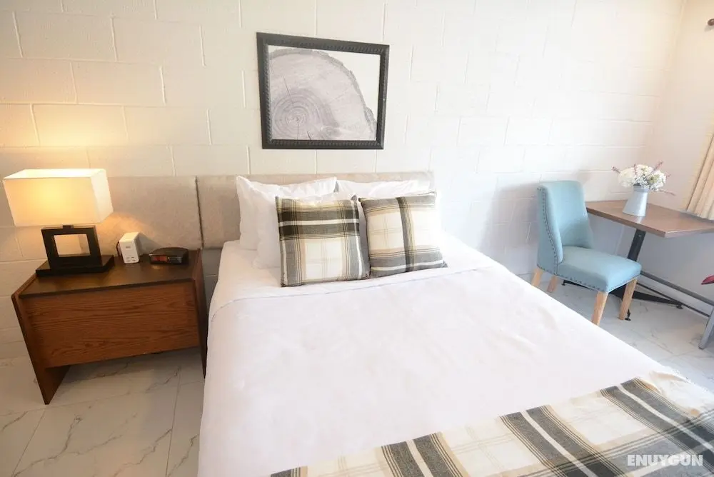 Christina Lake Motel and RV Park - Öne Çıkan Resim