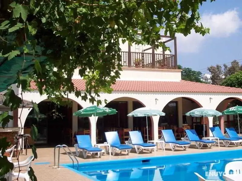 Chrysland Hotel - Genel