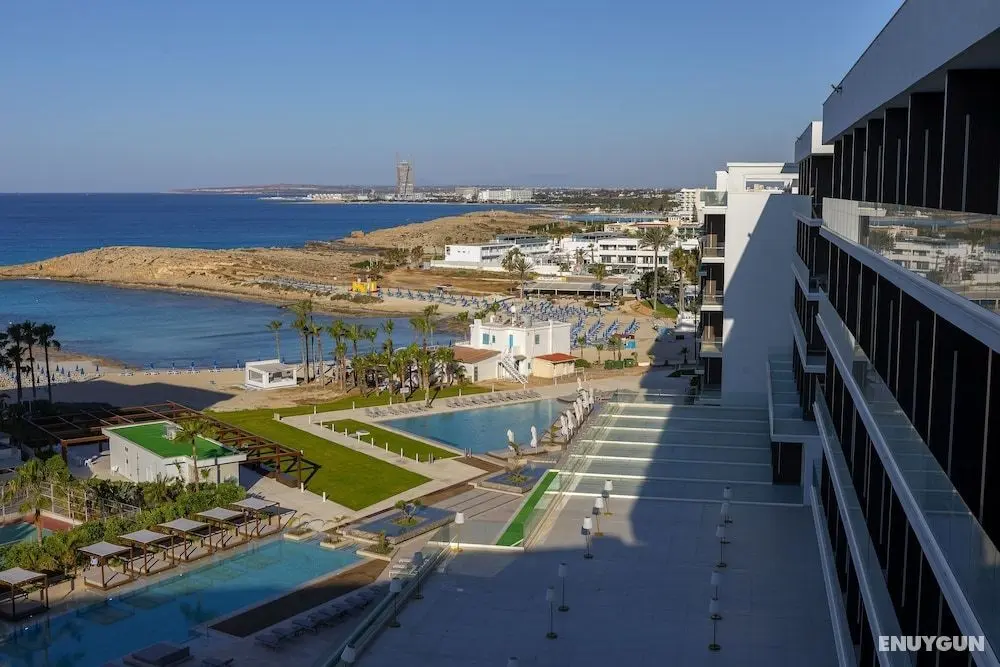 Chrysomare Beach Hotel and Resort - Oda Manzaraları