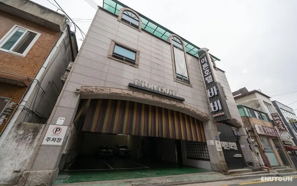 Chuncheon Hotel Eton - Dış Mekan