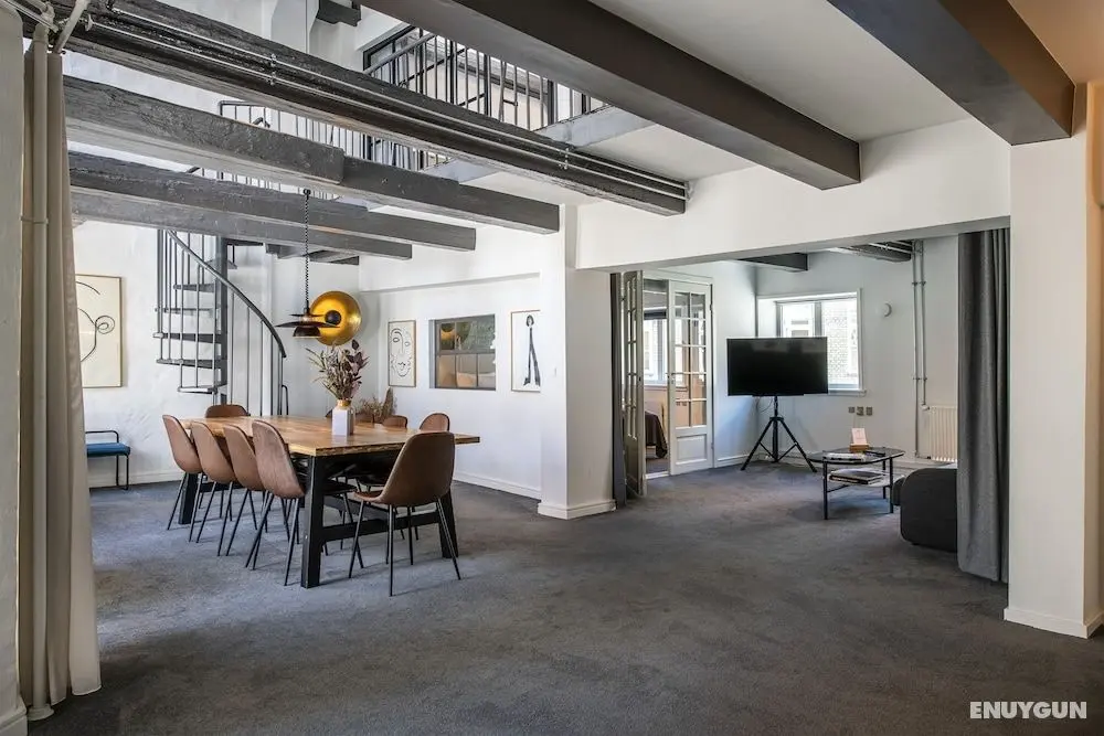 The Churchill Penthouse - Into This Place - Öne Çıkan Resim