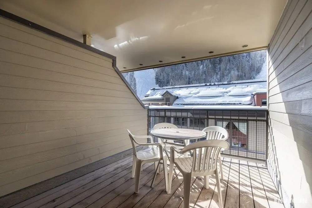 Cimarron Lodge 27 by Avantstay Ski-in/ski-out Property in Complex w/ Two Hot Tubs! Permit#10026 - İç Mekan