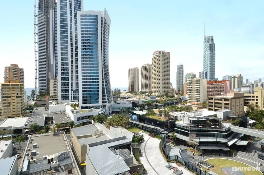 Circle on Cavill - HR Surfers Paradise - Dış Mekan