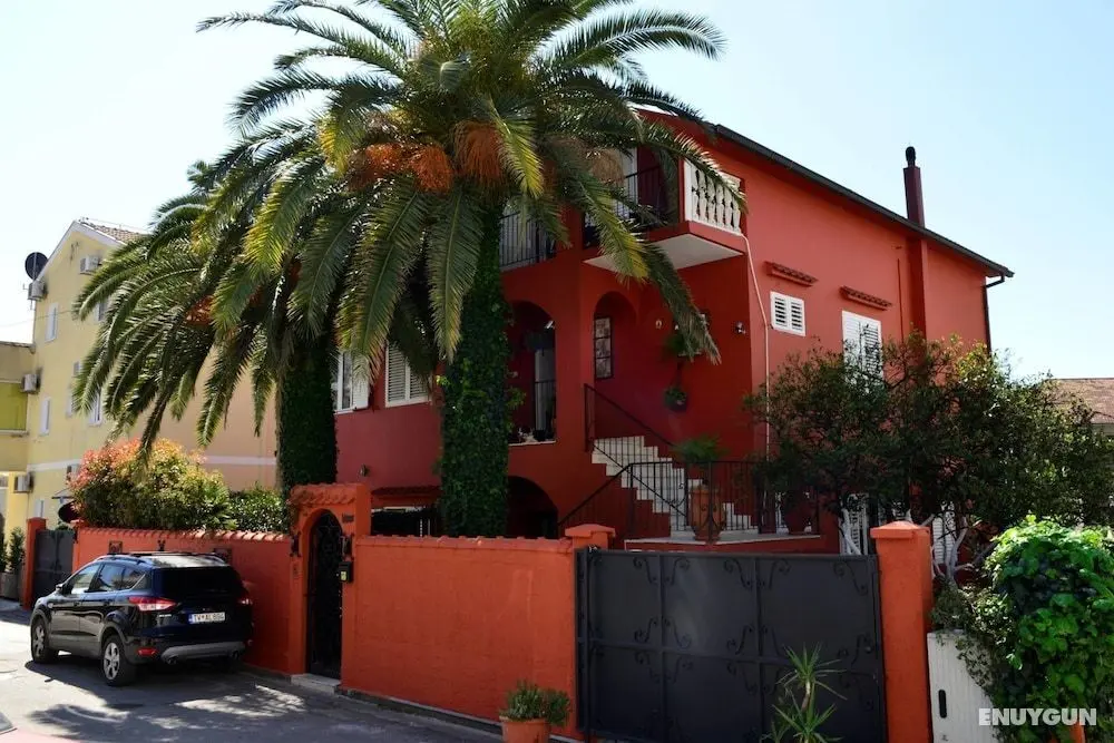 City House Apartments - Dış Mekan