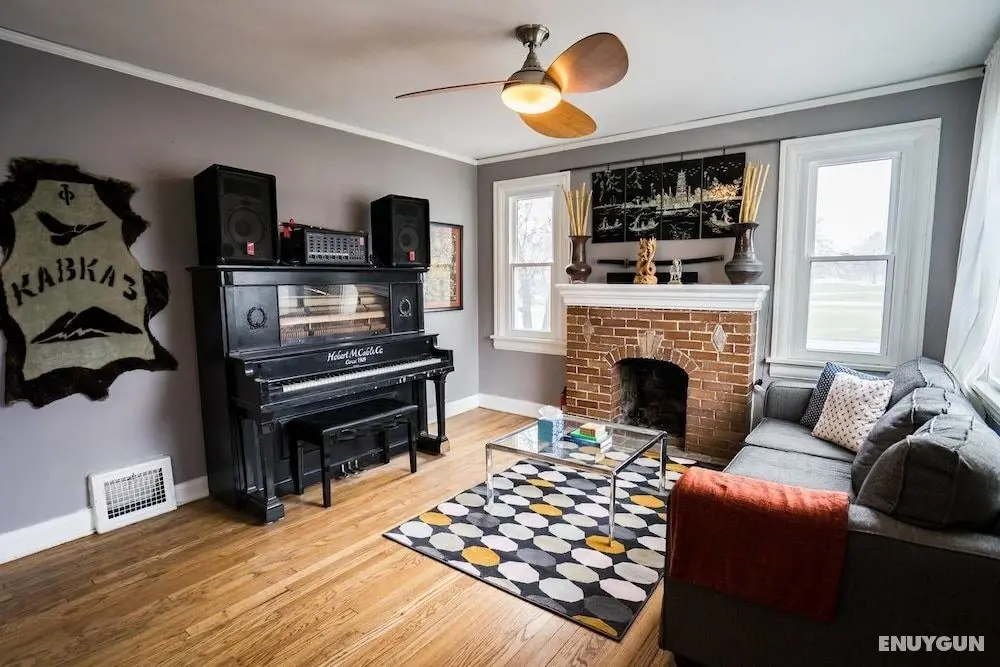 The City Park Cottage With Home Theater - Öne Çıkan Resim