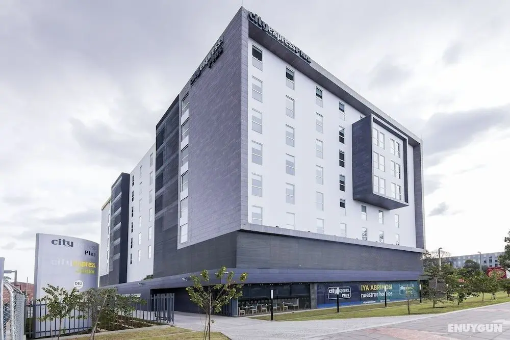 City Plus Bogota Aeropuerto - Dış Mekan