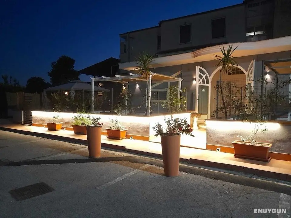 City Pompei Accommodations - Dış Mekan