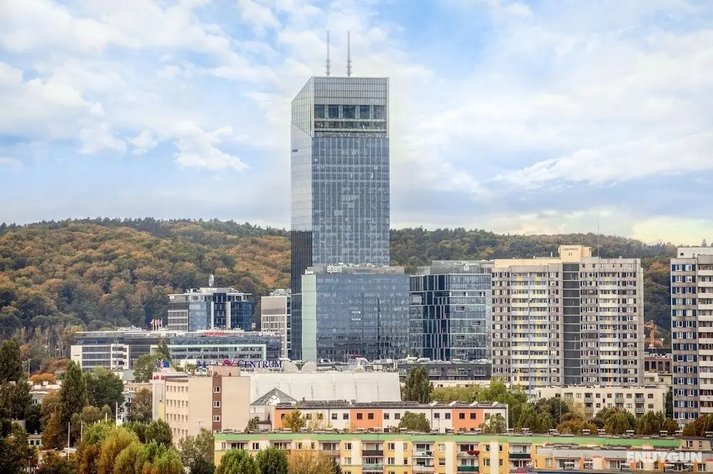 City and Sea View Apartment by Renters - Öne Çıkan Resim