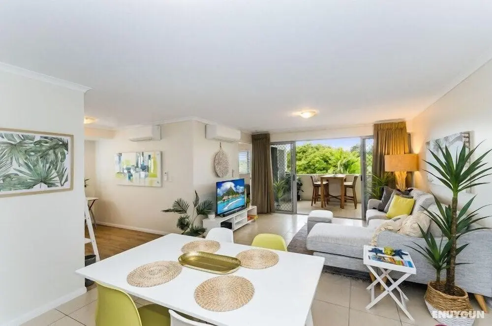City Stadium Apartment on the riverfront - Öne Çıkan Resim